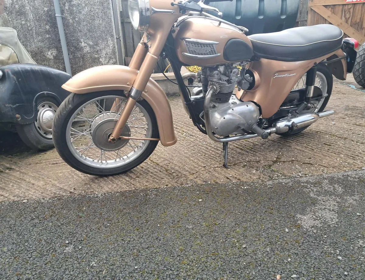 1964 350cc triumph 3TA - Image 4