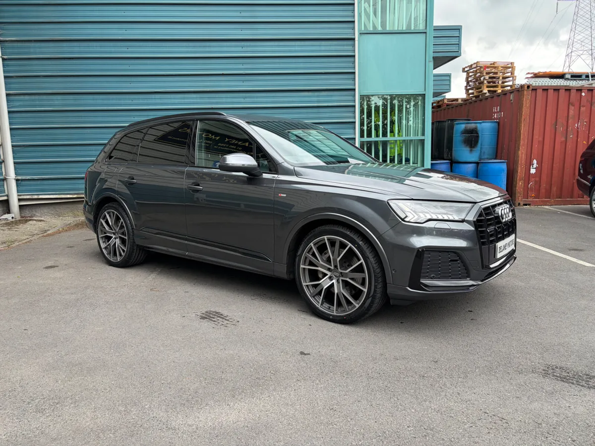 241 Audi Q7 N1 2 Seat Commercial Van - Image 3