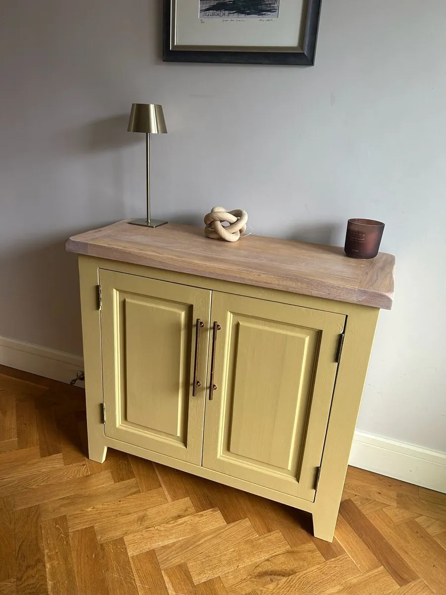 Solid oak Sideboard / cabinet - Image 3