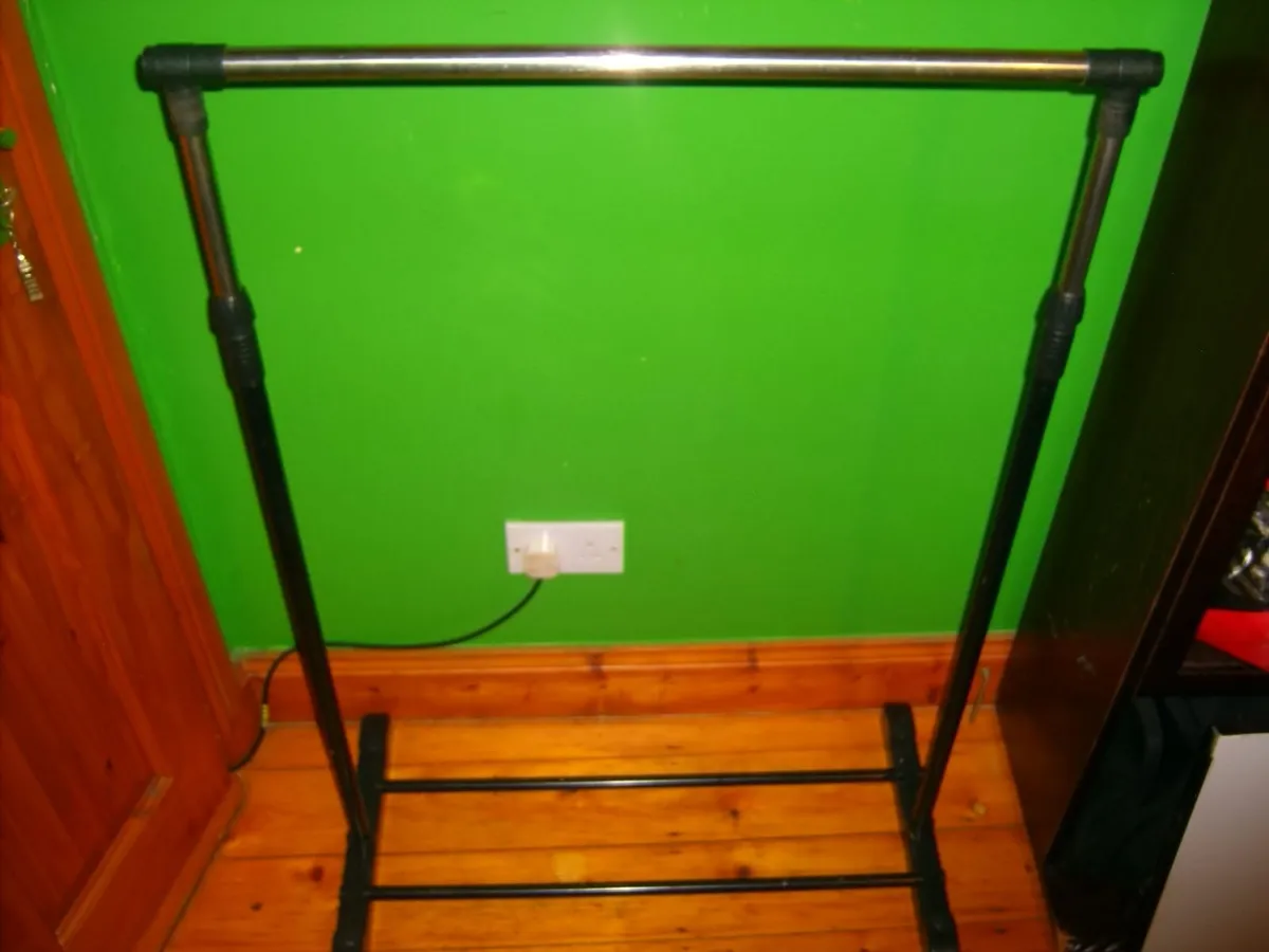 clothes rail - Image 2