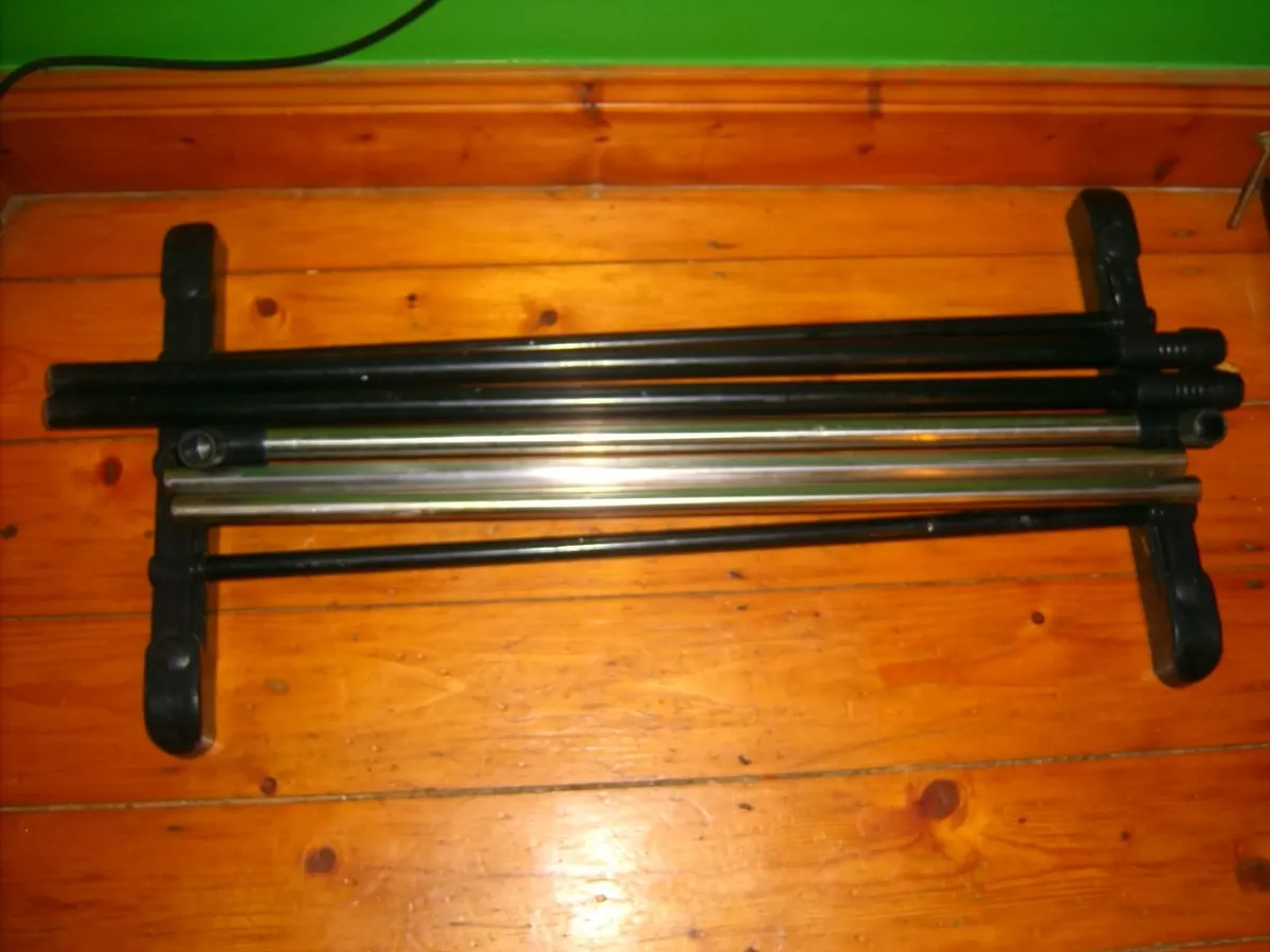 clothes rail - Image 3