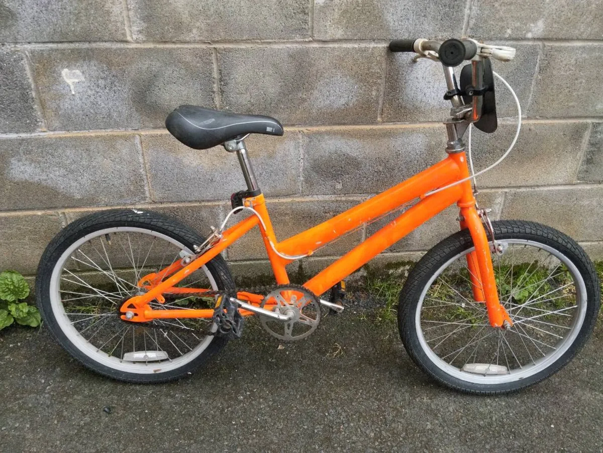Girls 20inch bike - Image 1