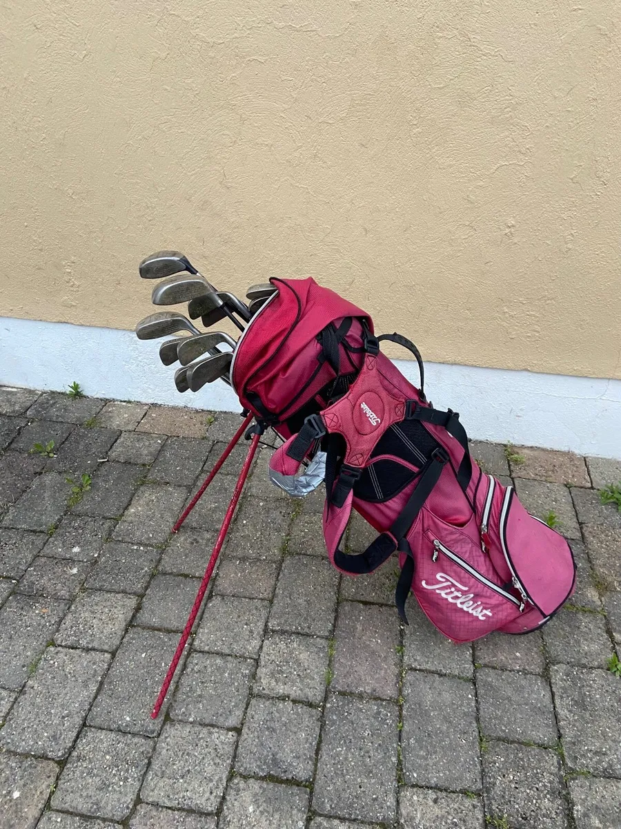 Left handed golf clubs - Image 1