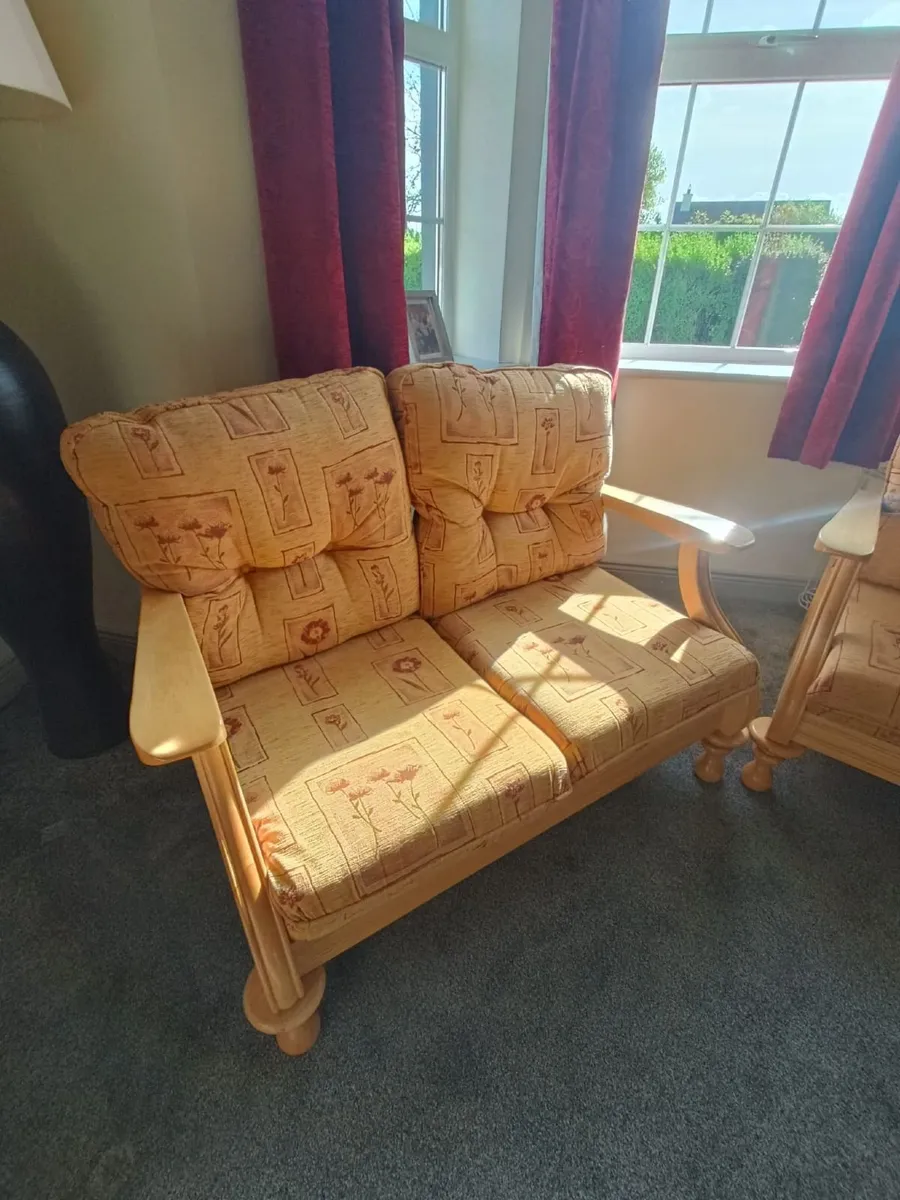 Suite of furniture - Image 2