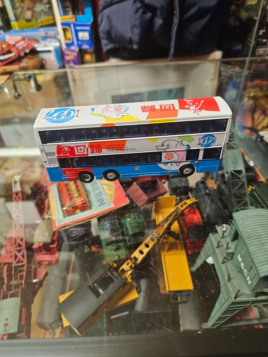 Corgi Bus - Image 1