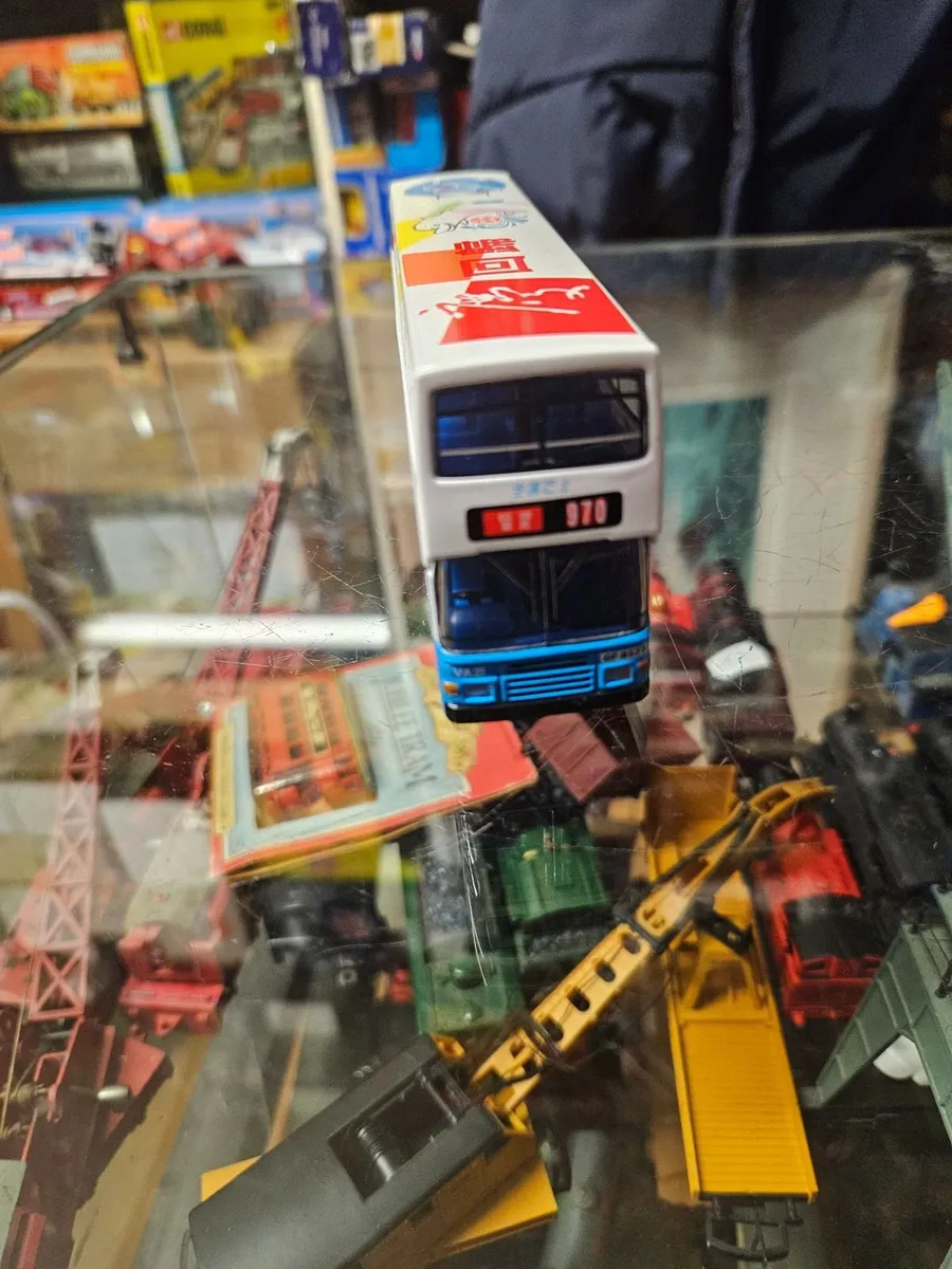 Corgi Bus - Image 2