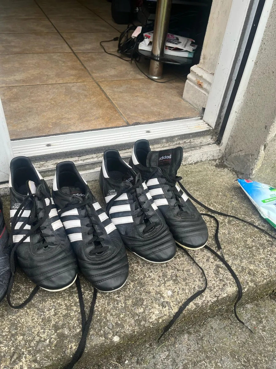 FOOTBALL BOOTS - Image 1