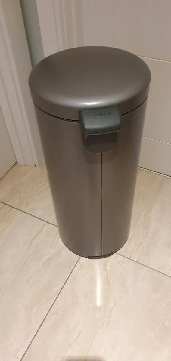 Brabantia 30 litre bin (with box) - Image 1