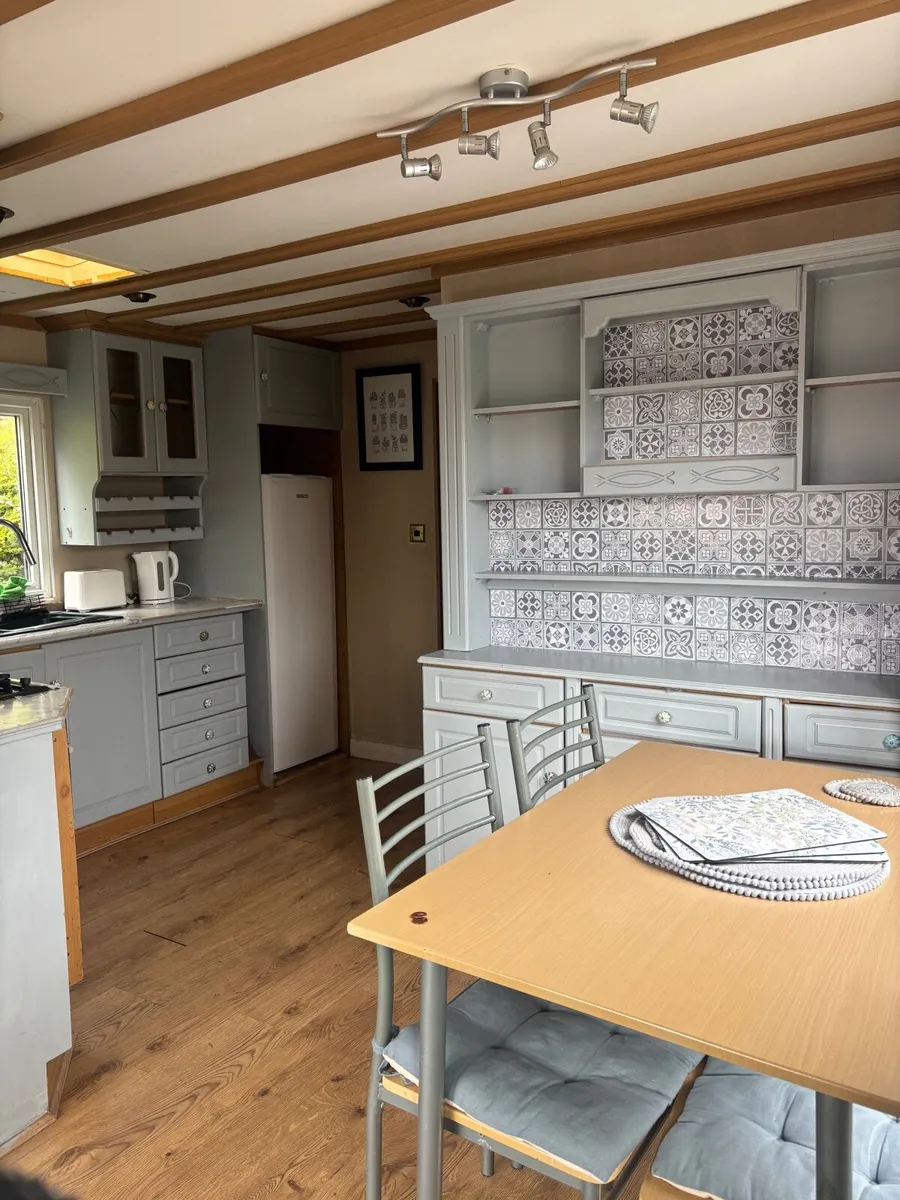 Mobile Home - Image 4