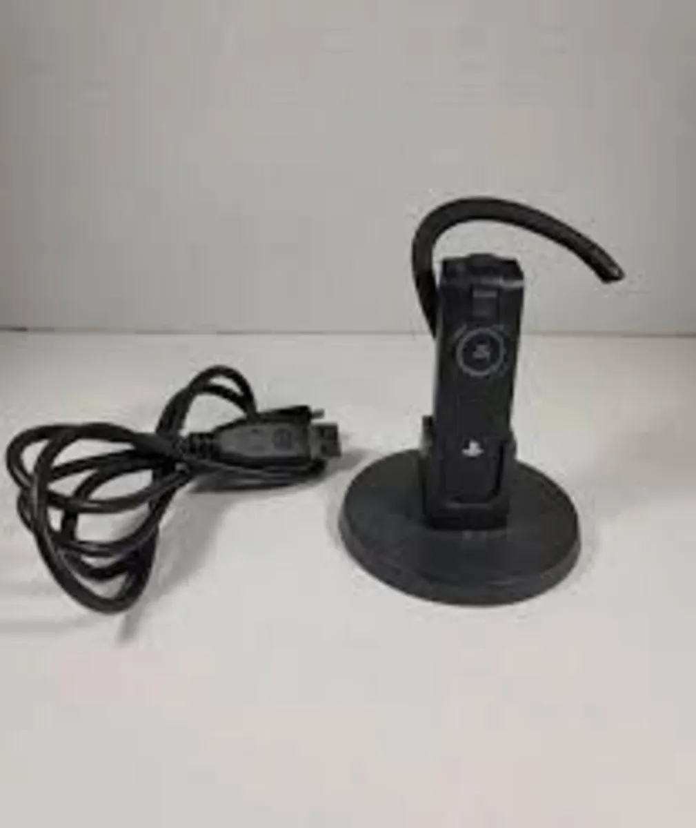 Set: 2 Sony PS3 Ear Pieces + 1 Docking Station Pod - Image 1