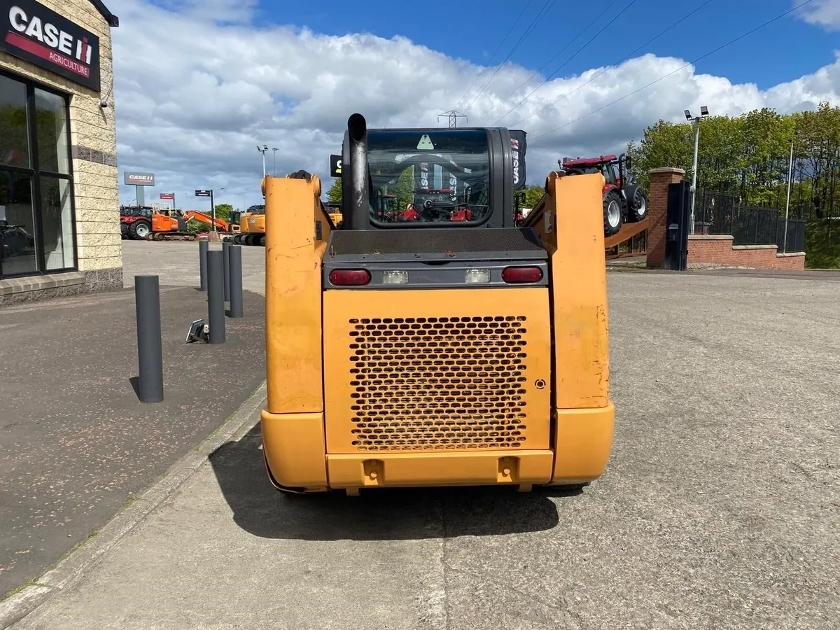 Case SR175 Skid Steer - Image 4