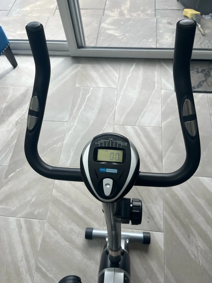 Pro Fitness Exercise Bike - Image 2