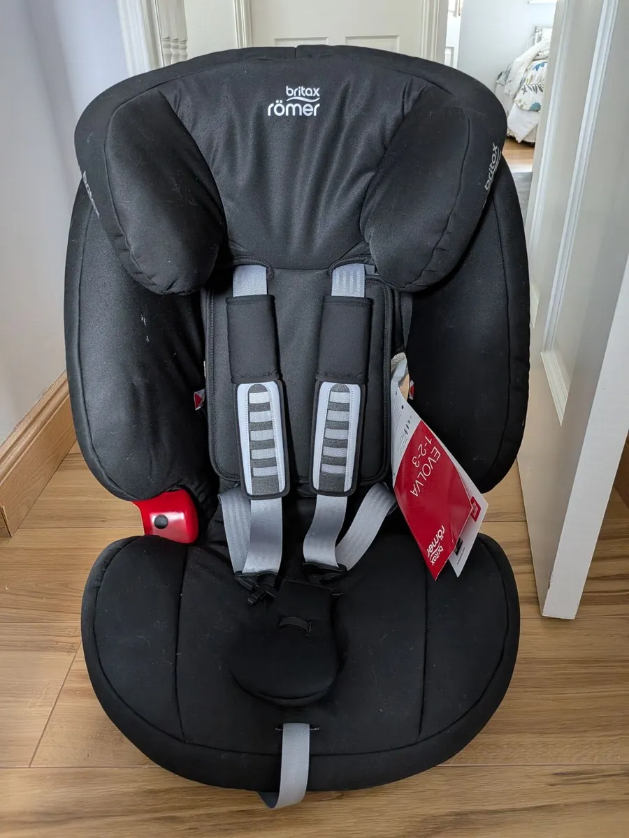 Britax Romer Evolva car seats x2