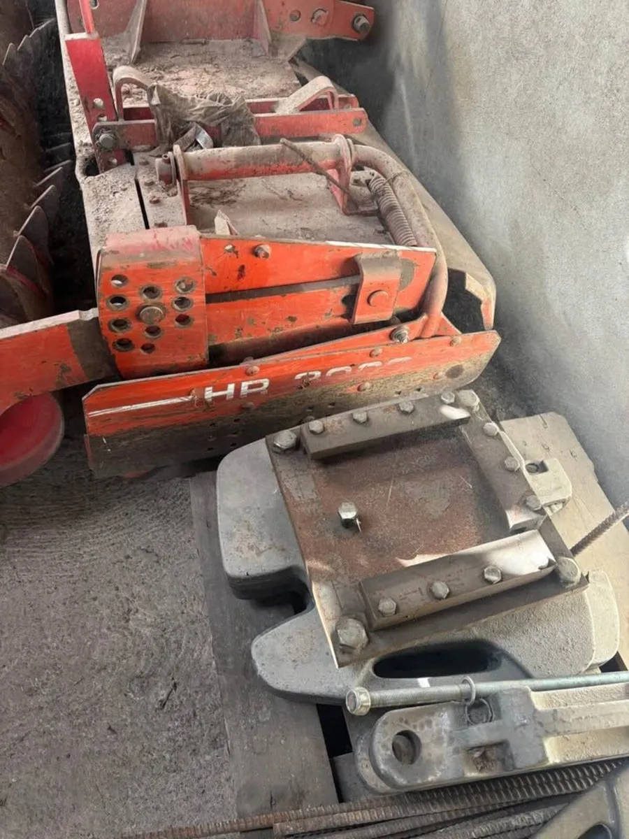 kuhn 3 metre power harrow - Image 2