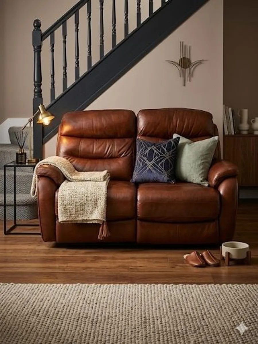 Sofa -As new.. Leather, electric recliner - Image 1
