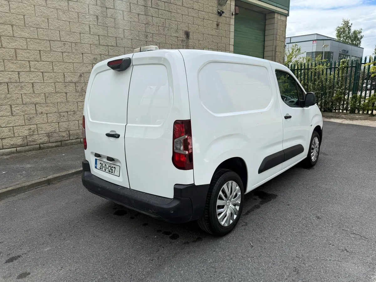 PEUGEOT PARTNER 211 - Image 3