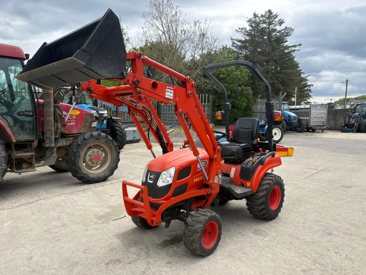 Kioti 26hp and loader - Image 1