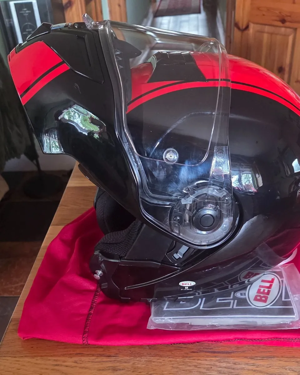 Motorcycle Helmet - Image 1