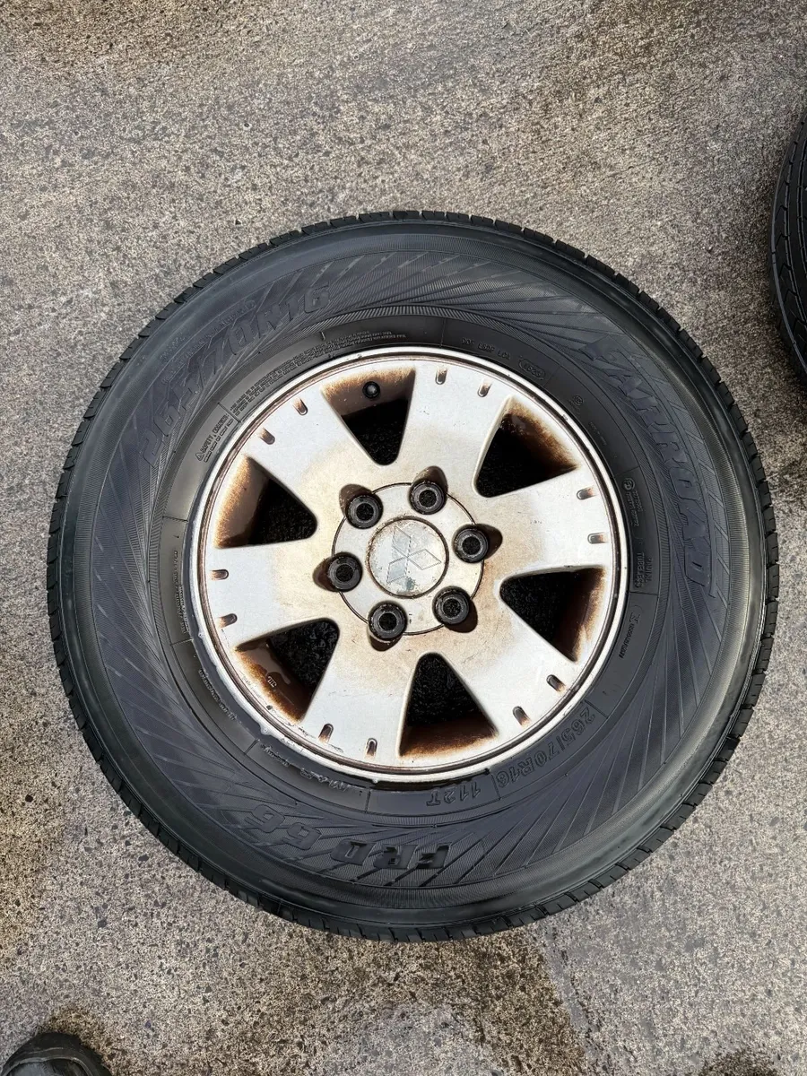 2006 PAJERO 16" ALLOY WHEELS - Image 4