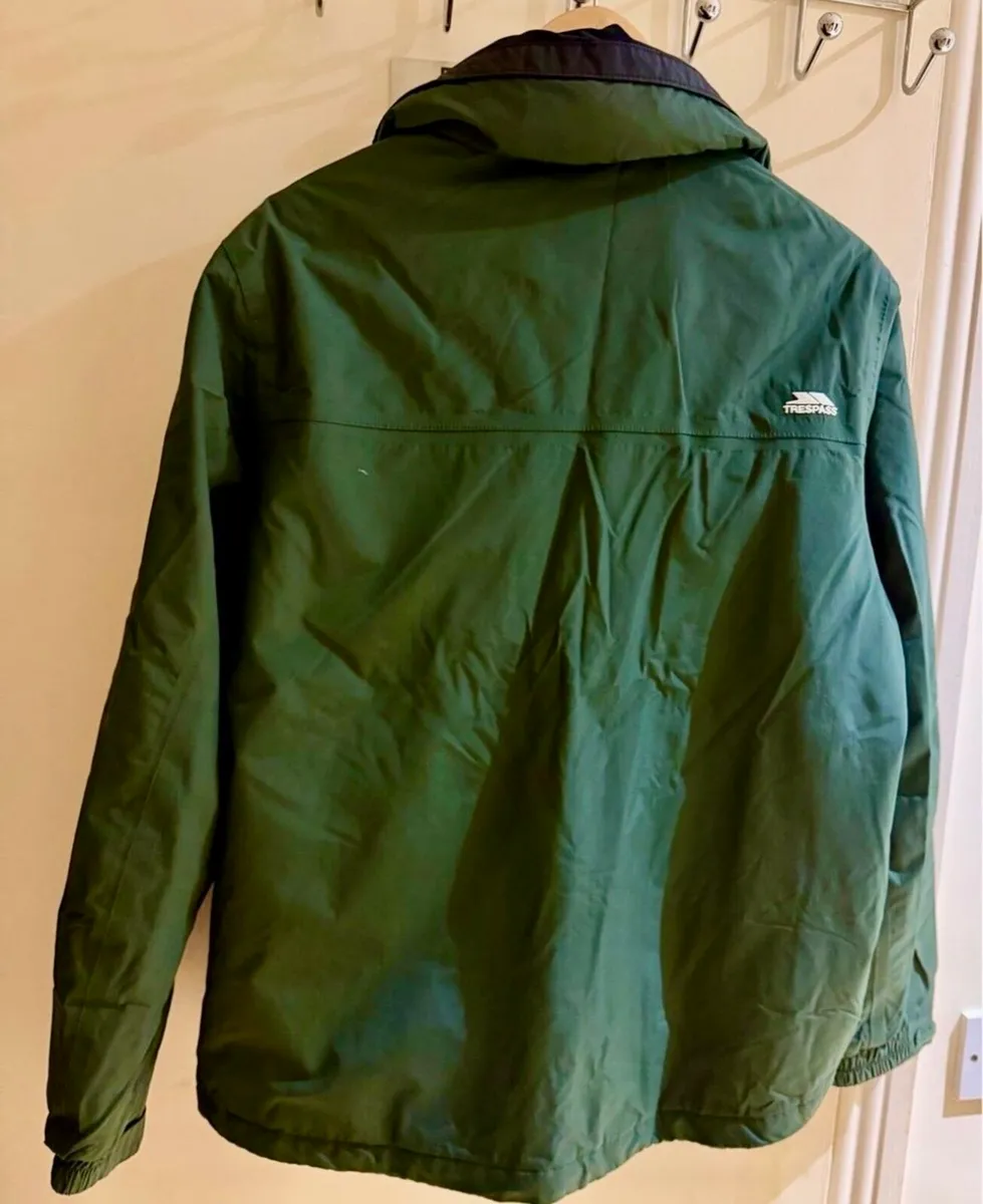 Trespass jacket - Image 3