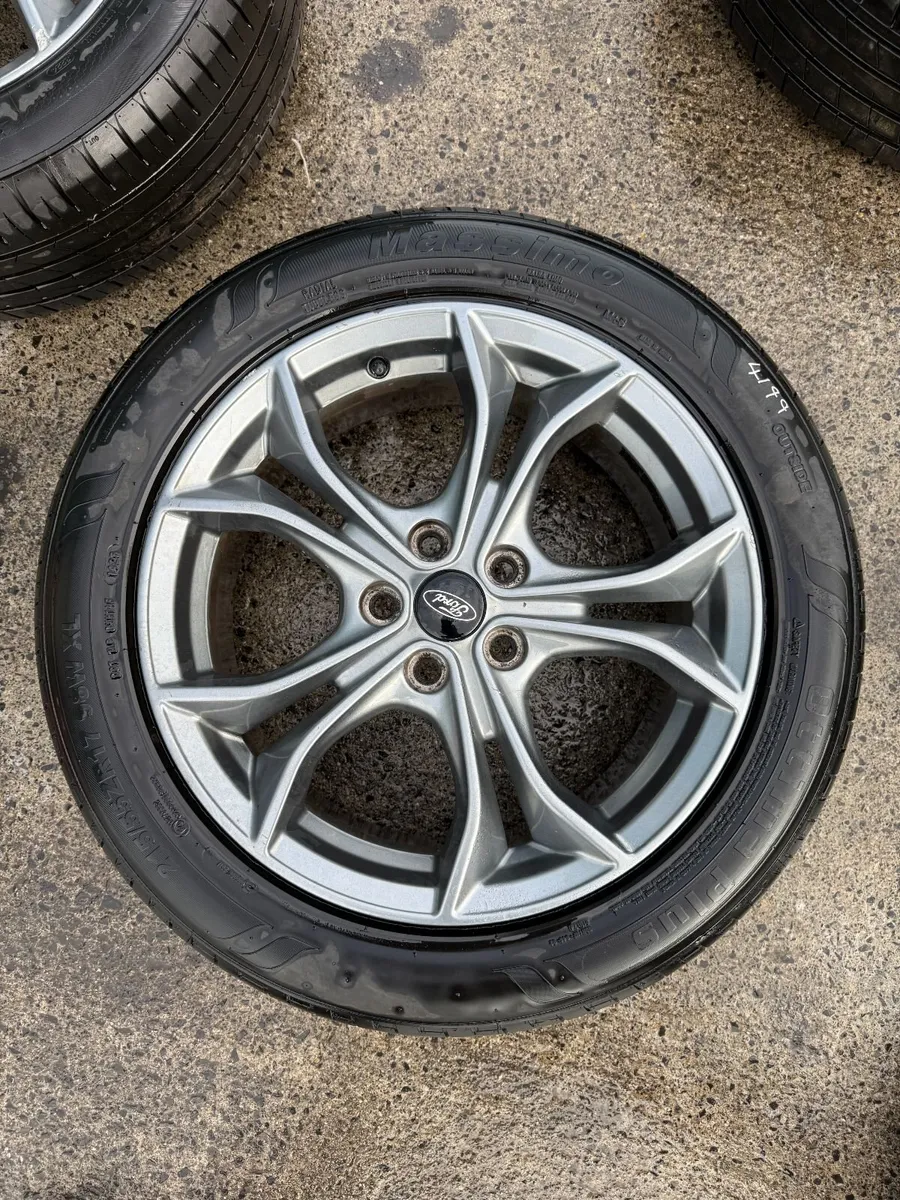 2021 FOCUS ST LINE  17" ALLOY WHEELS - Image 4