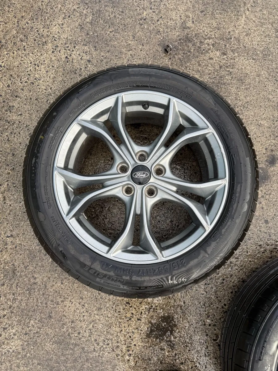 2021 FOCUS ST LINE  17" ALLOY WHEELS - Image 1