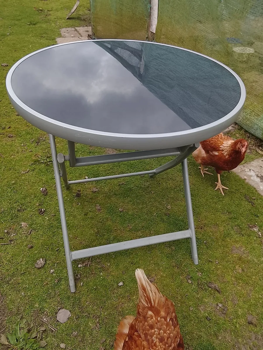 Garden table - Image 2