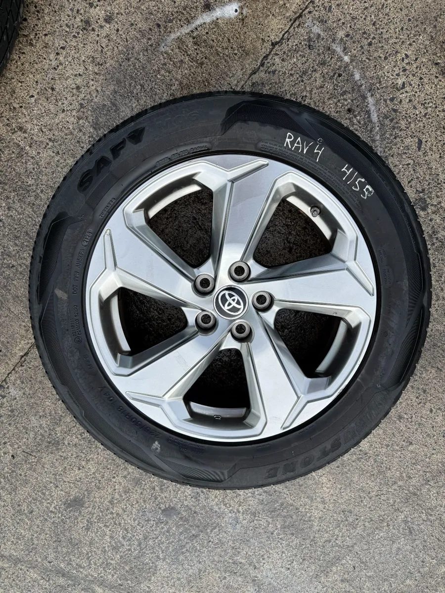 2020 TOYOTA RAV 4 18" ALLOY WHEELS - Image 3
