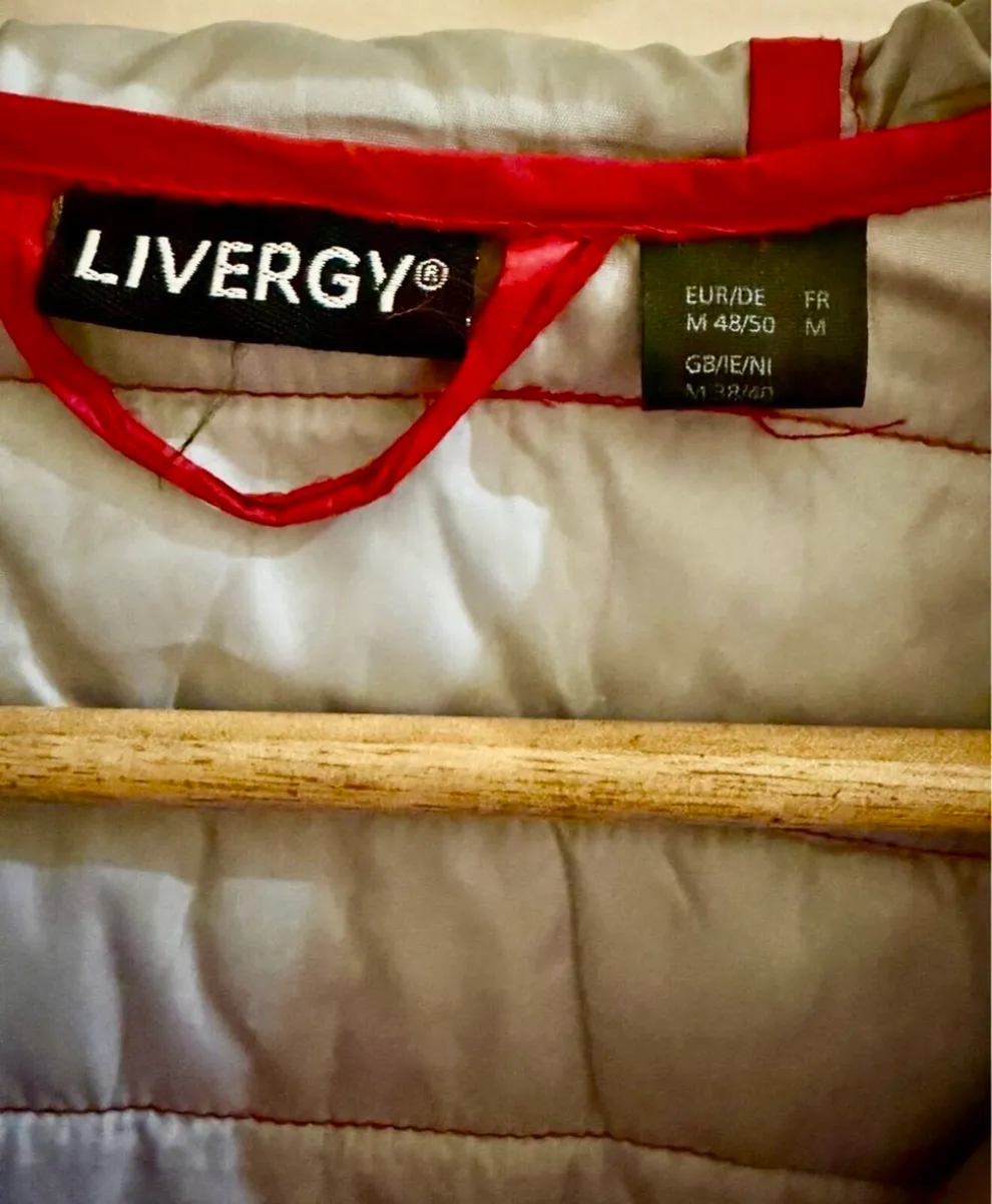 Lightweight red jacket - Image 3