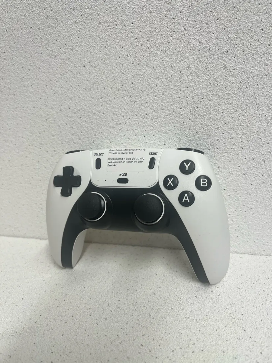 SJGAM M15 Game Stick | 2 Wireless Controllers - Image 2