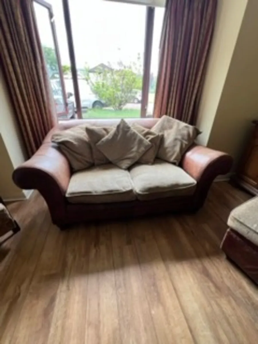 Suite of furniture - Image 4