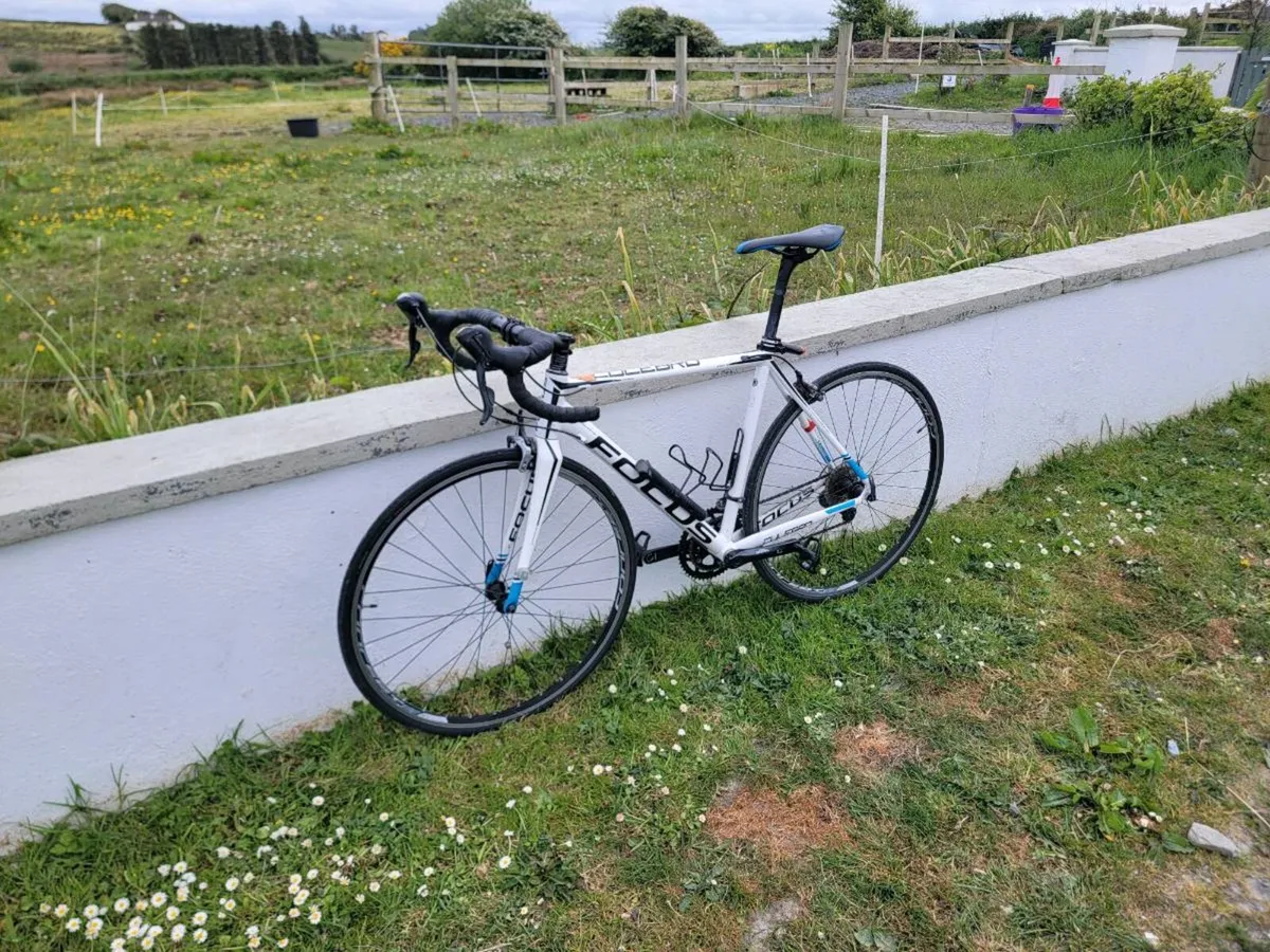 Focus road bike size M - Image 3