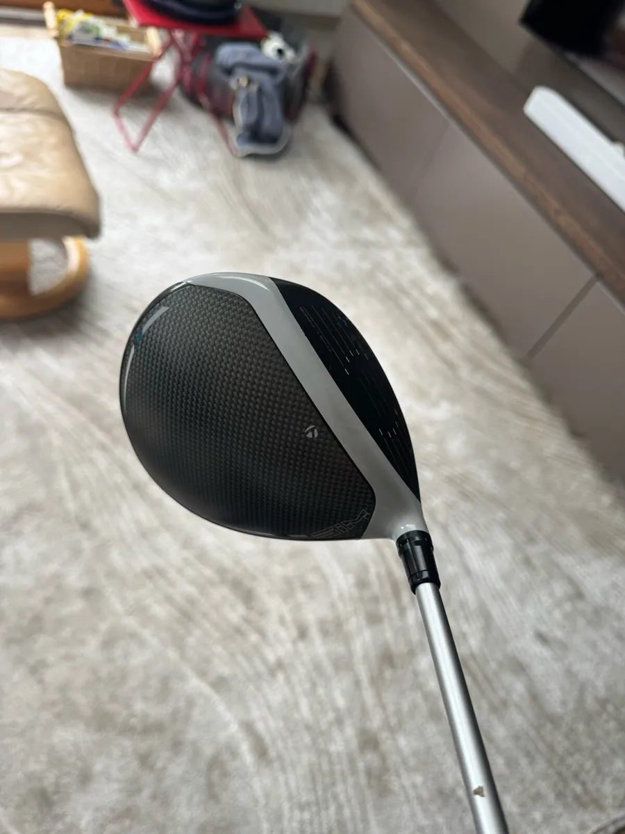 Golf Driver SIM Max D Left Hand 10.5 Degree - Image 1