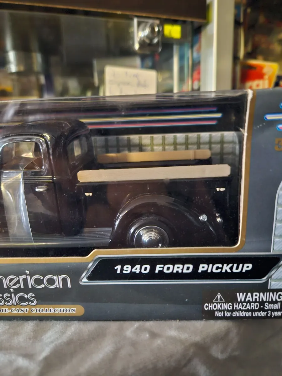 Corgi Motormax Ford Pickup 1940 - Image 2