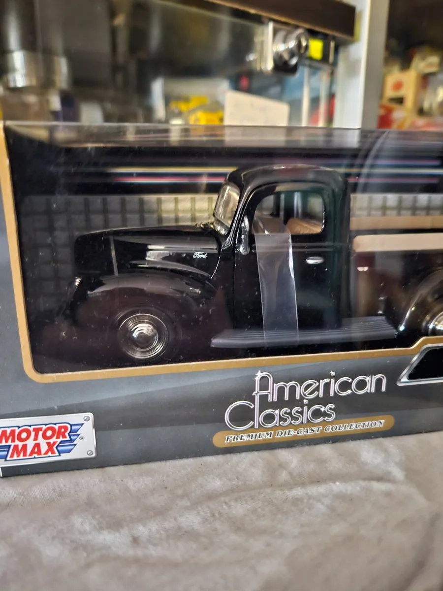 Corgi Motormax Ford Pickup 1940 - Image 3