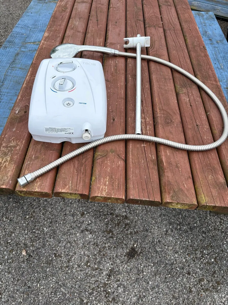 Triton T80 easi fit mains fed shower - Image 2