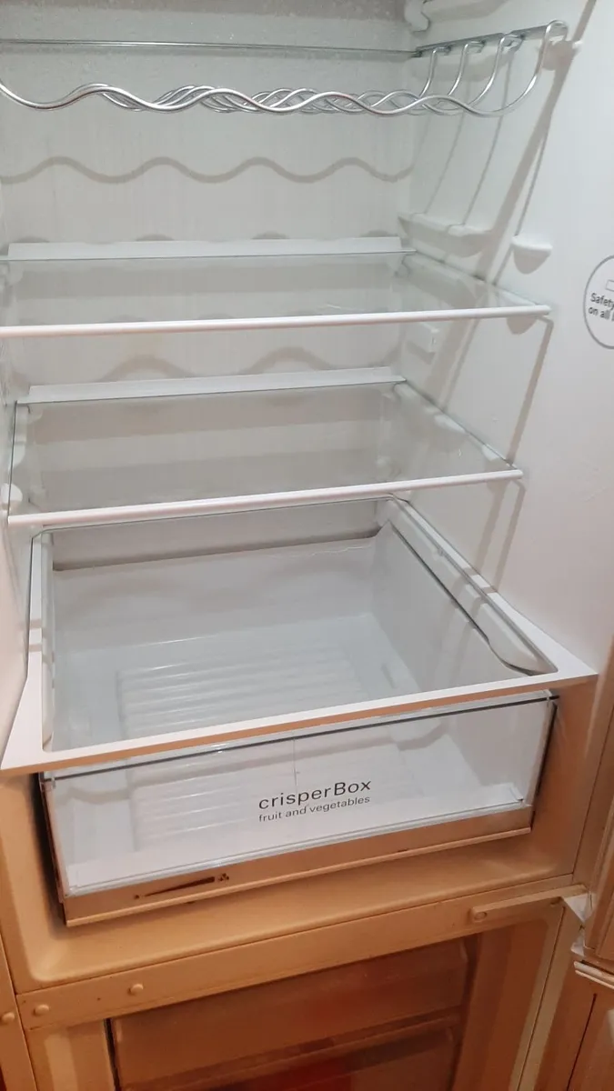 Fridge freezer - Image 2