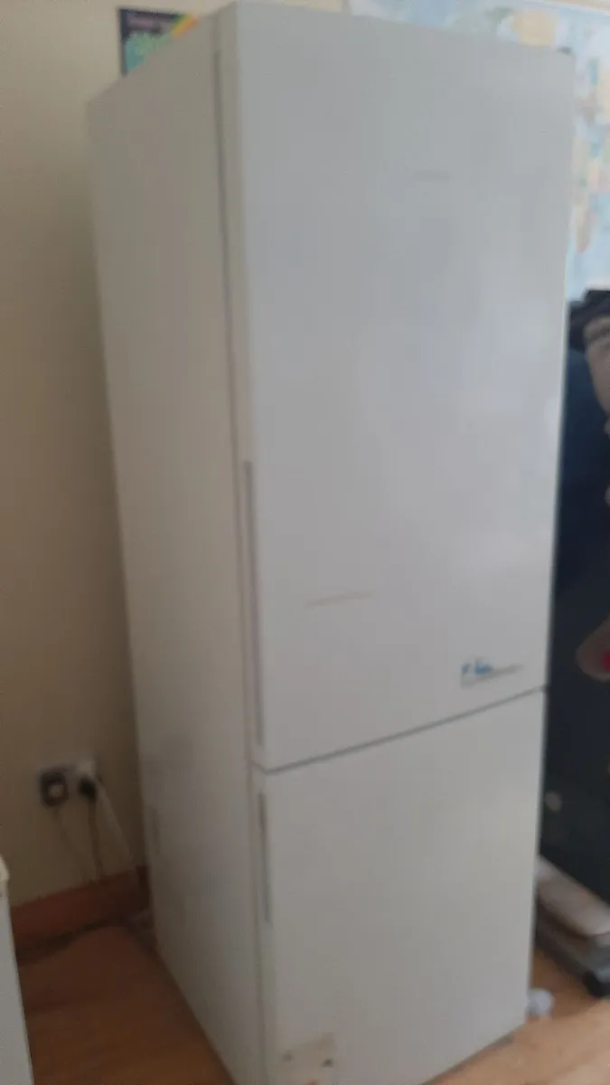 Fridge freezer - Image 3