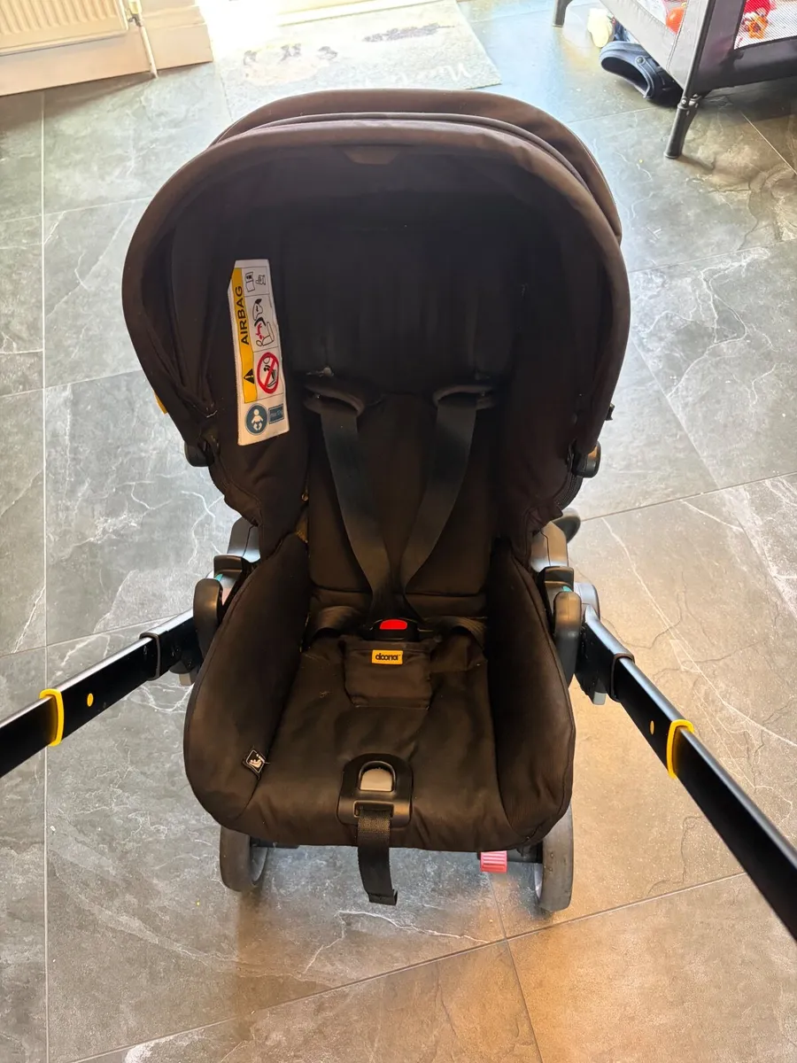 Doona X car seat/ stroller - Image 2