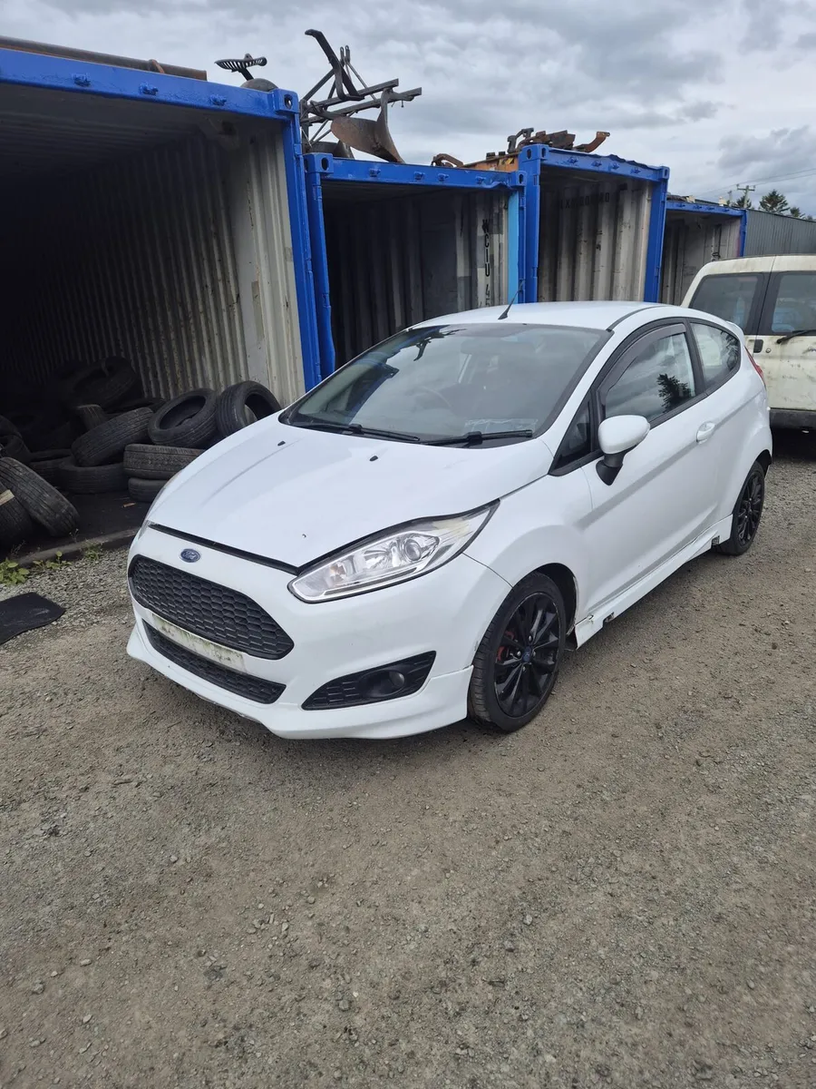 Ford Fiesta - Breaking only - Image 3