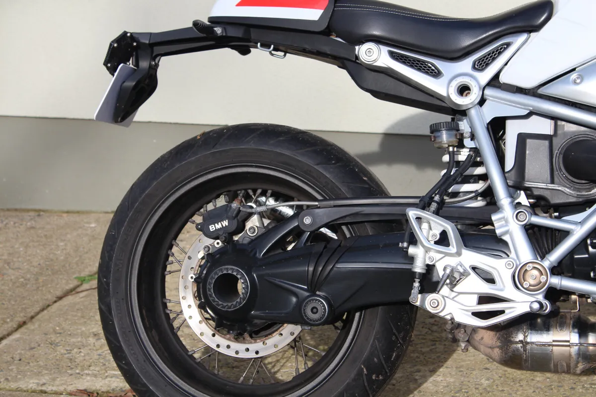 2017 BMW R nine T   Racer - Image 4