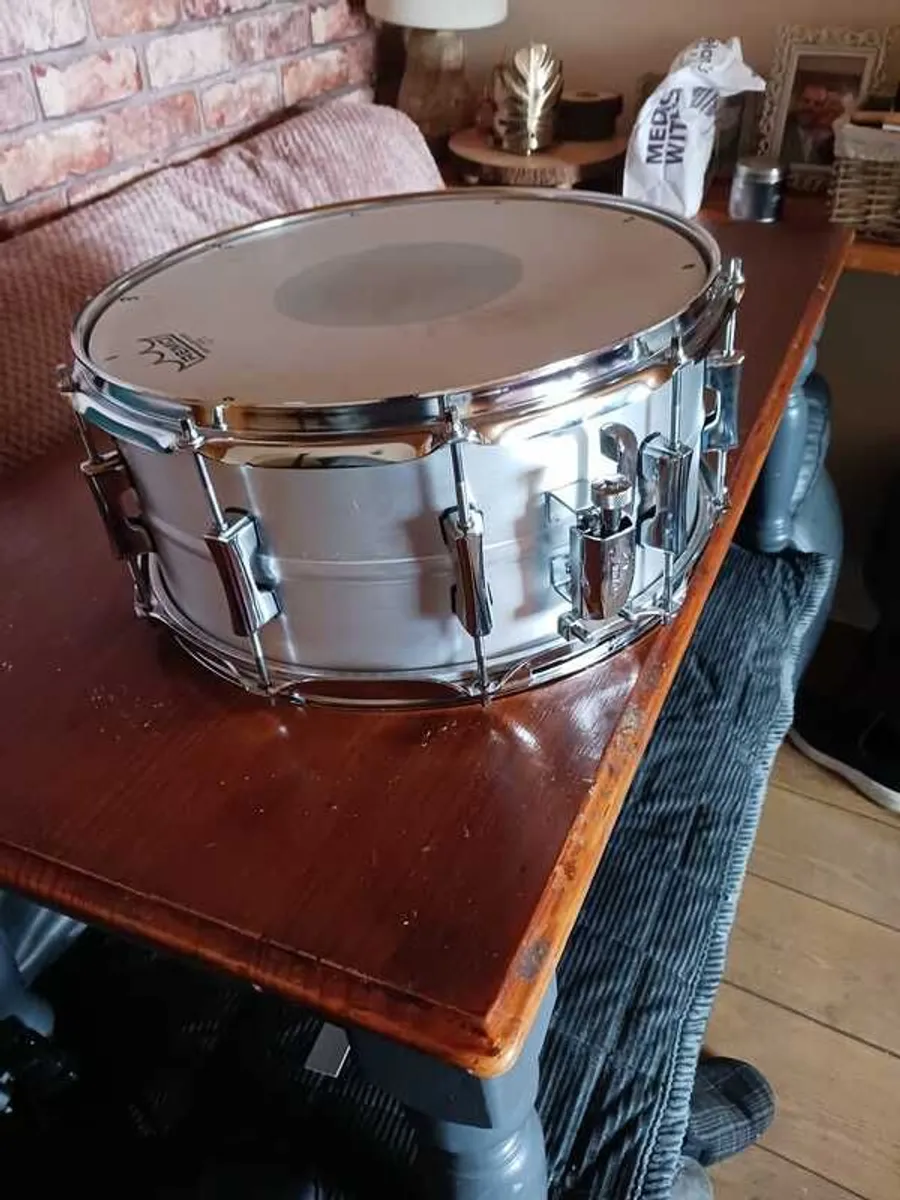 Pearl 14x6.5inch primal collective aluminium snare drum - Image 1