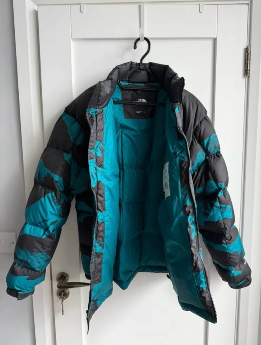 The North Face Puffer Jacket - Image 3