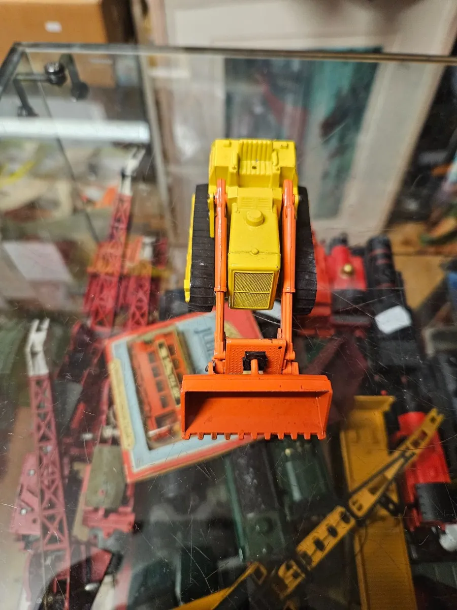 Matchbox Superkings Bulldozer Loader - Image 2