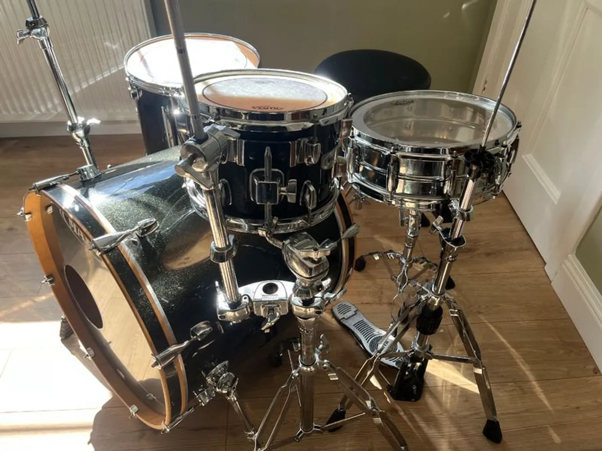 Mapex Meridian Birch Drumkit + Pearl Sensitone Snare - Image 2