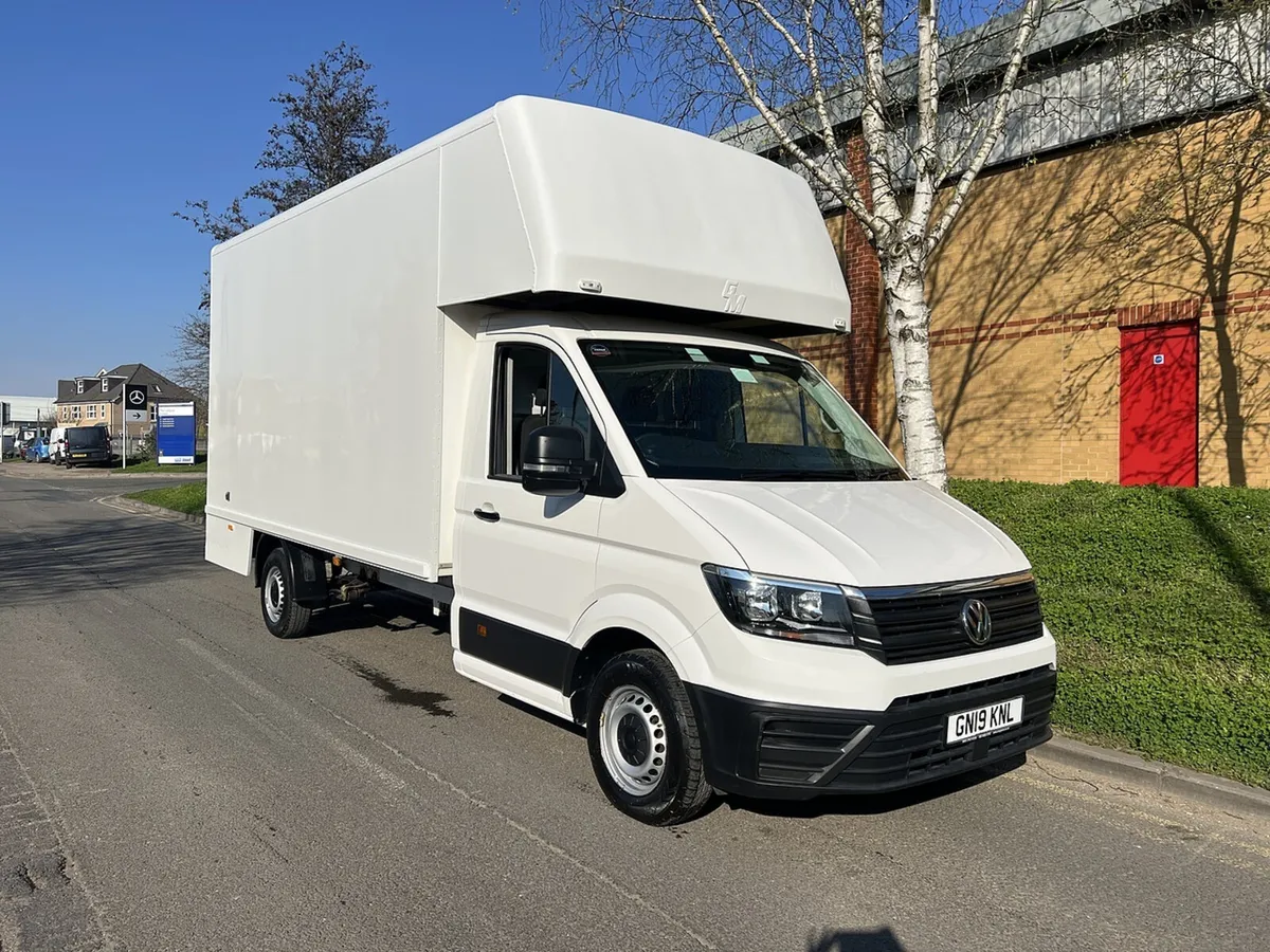 2019 Volkswagen Crafter Luton Box Van - Image 4