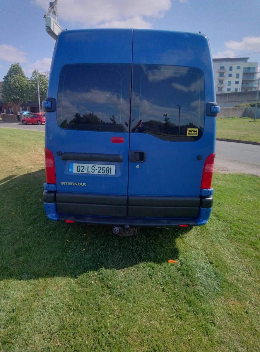 Nissan interstar camper van on book - Image 2