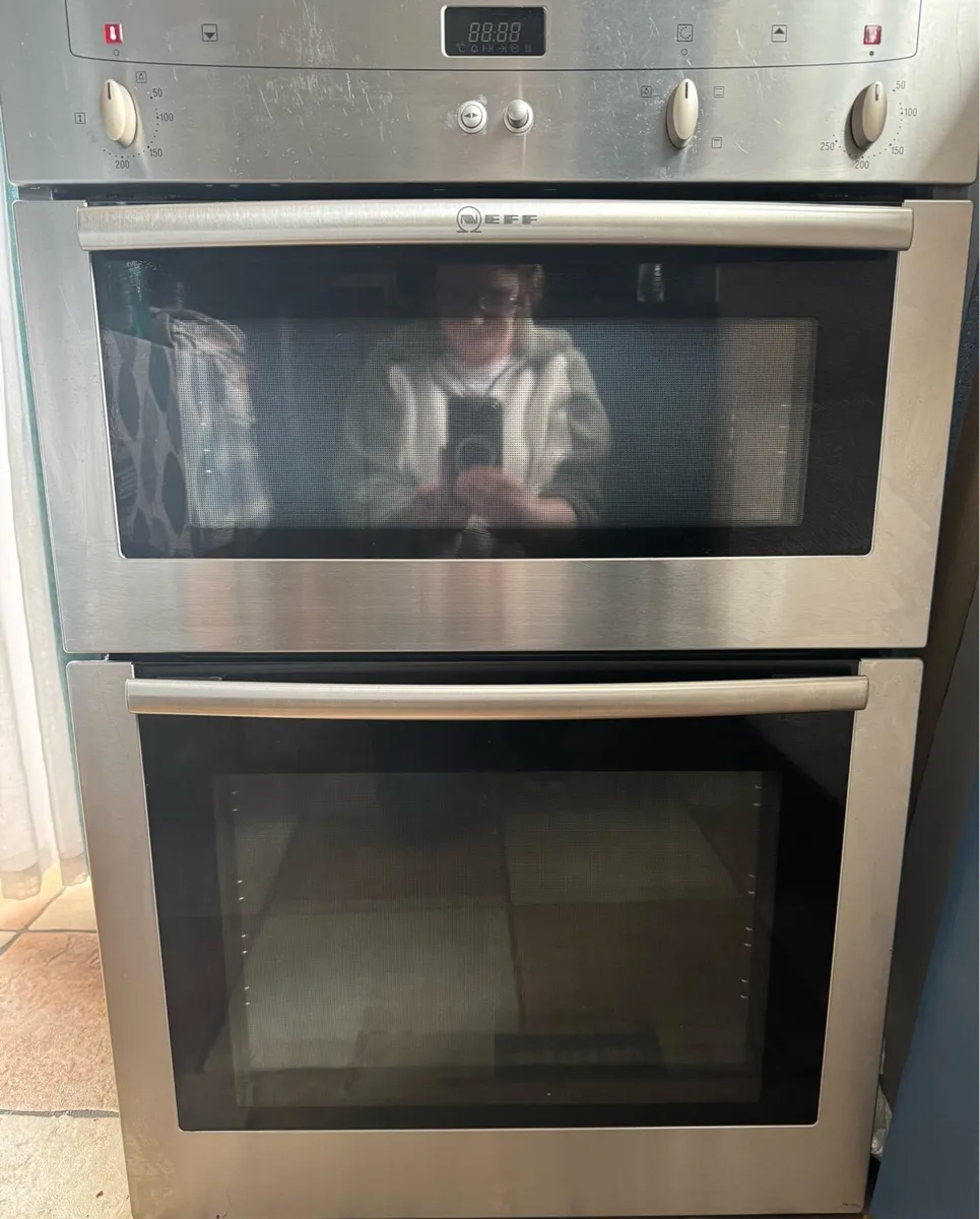 Neff oven + Bosch hob - Image 1