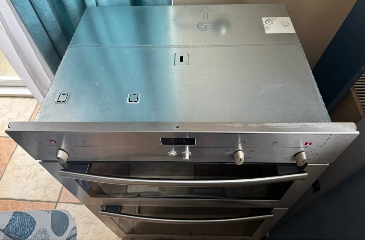 Neff oven + Bosch hob - Image 3