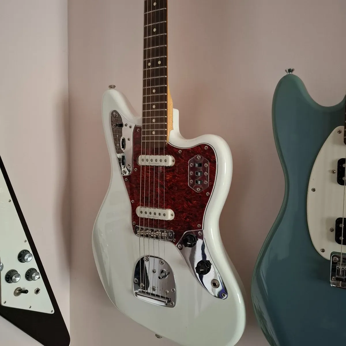 guitars - Image 4